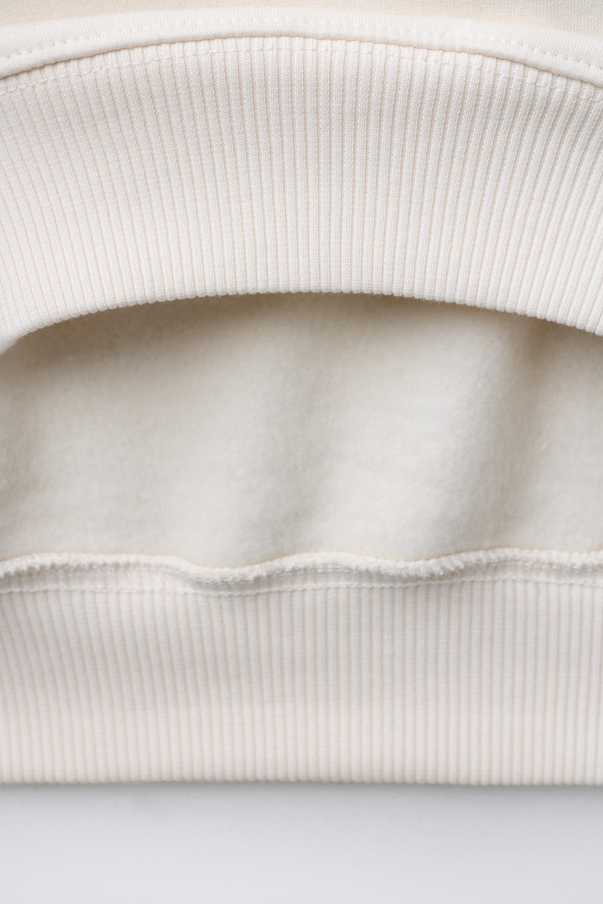 CHERRY PRINT SWEATSHIRT